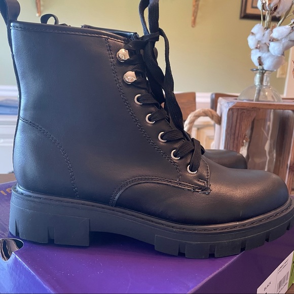 NWT Madden Girl black combat boots - Picture 2 of 9